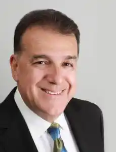 Experienced real estate broker Ivan A. Sanzana serving Santa Clarita and surrounding valley communities