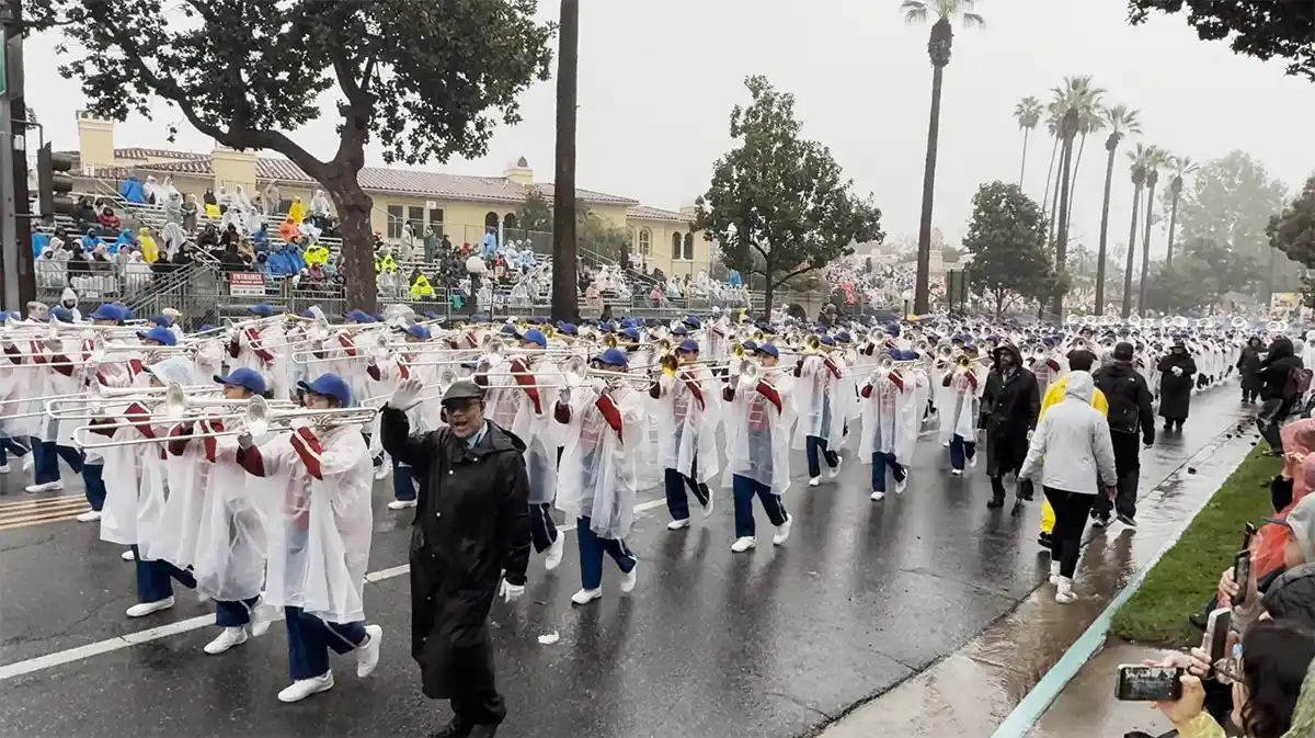 Rose Parade 2026 floats moving through torrential rain in Pasadena